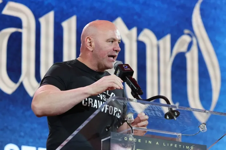 Dana Uayt: Eddi Xirndan kattaroq * * * * * bormi?