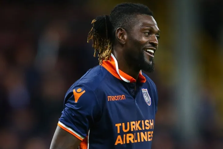 Adebayor APL — "Arsenal" yoki "Manchester Siti"ni kim yutishini bashorat qildi