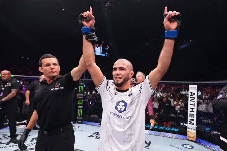 Mokayev-UFC rahbariyati: men tez orada qaytib kelaman