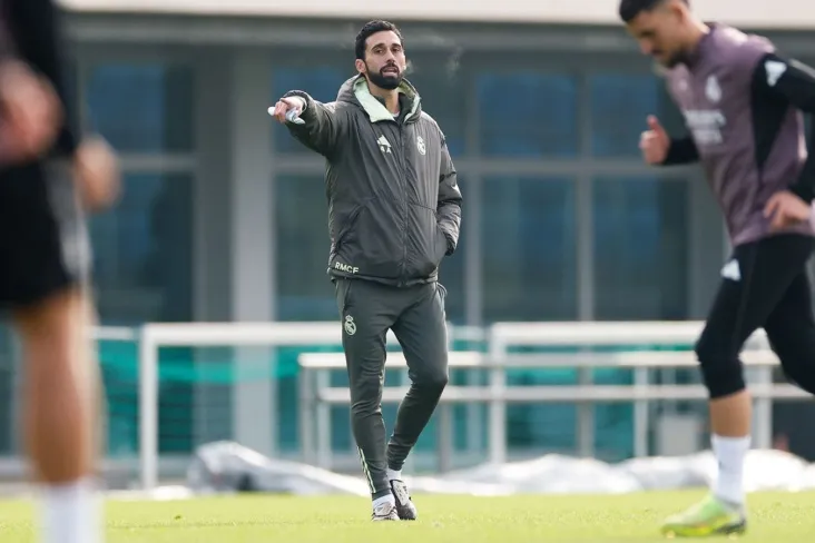 Arbeloa "Barselona" rahbarining sotsiologik madridizmning zarari haqidagi so'zlariga munosabat bildirdi