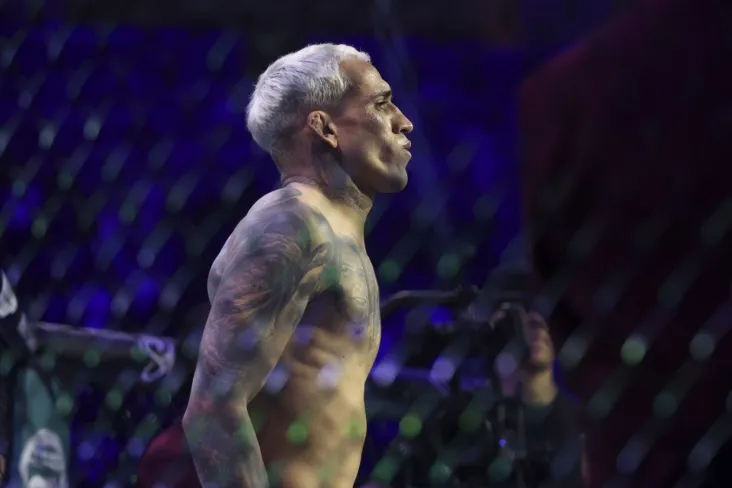 "Meni falaj qilgan bo'lishi mumkin." Oliveyra jangni esladi, shundan so'ng u karerasini yakunlashi mumkin edi