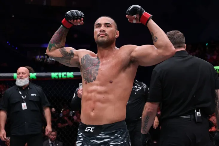 UFC yarim og'ir vazn toifasida chempionlik jangini e'lon qildi. Aleks Pereyra kamarni tark etdi