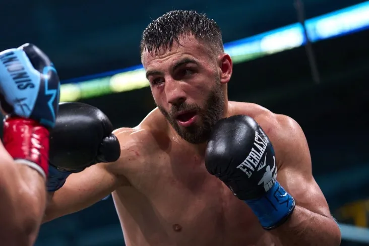 "Men juda katta ekanligimni ko'rdim." Butaev Pakyao bilan sparring qanday bekor qilinganligini aytib berdi