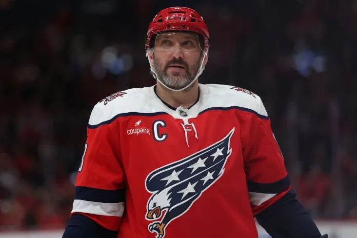 Ovechkin golsiz seriyani, Demin jamoasining mag'lubiyatsiz mag'lubiyatini uzaytirdi. Ertalab asosiy narsa