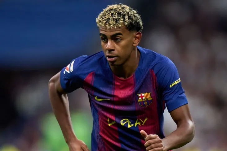 Lamin Yamal karerasidagi birinchi xet-trikni rasmiylashtirdi