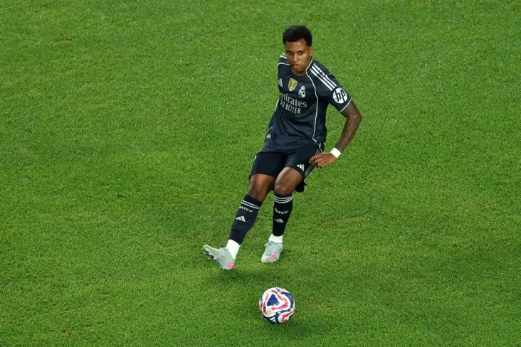 "Liverpul "" Real " ning Vingerini Salah — Konur o'rniga imzolashdan manfaatdor