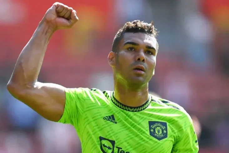 AS: Kazemiro "Nyukasl" futbolchisini "man Yunayted"dagi vorisi sifatida tavsiya qildi