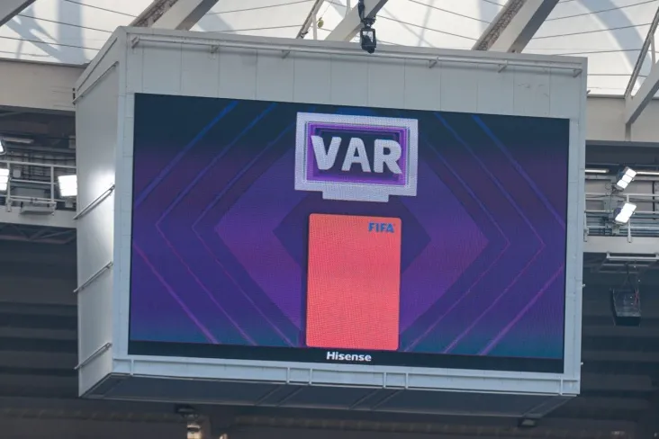 Angliyada ular tizimni var-The Telegraph murabbiylik so'rovlari bilan sinab ko'rmoqchi