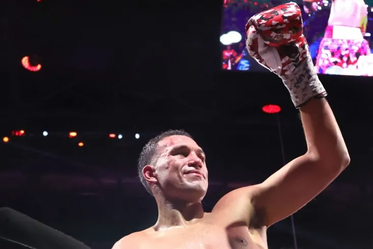 Mag'lubiyatsiz Benavides Bivol va Beterbiyevni kerakli raqiblari ro'yxatiga kiritdi