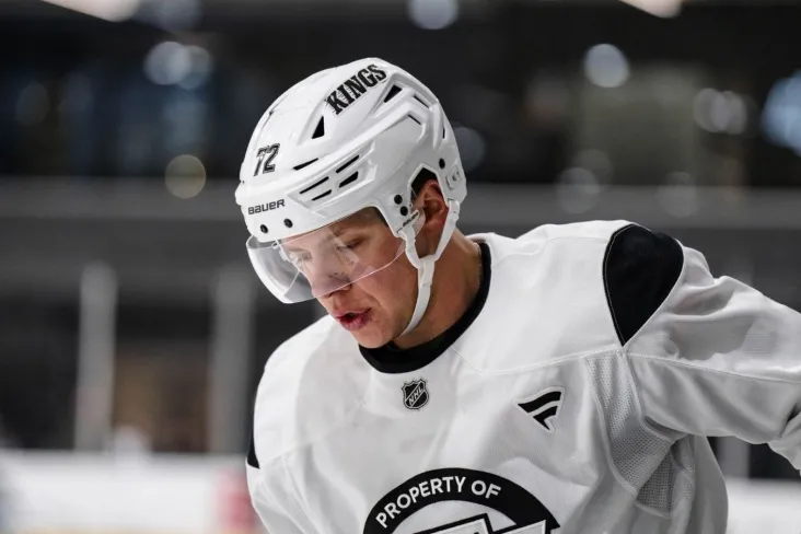 Panarinning "Kings" uchun birinchi goli bo'lgan Shnayder "minglik" da juftlik bo'lib mag'lub bo'ldi. Ertalab asosiy narsa