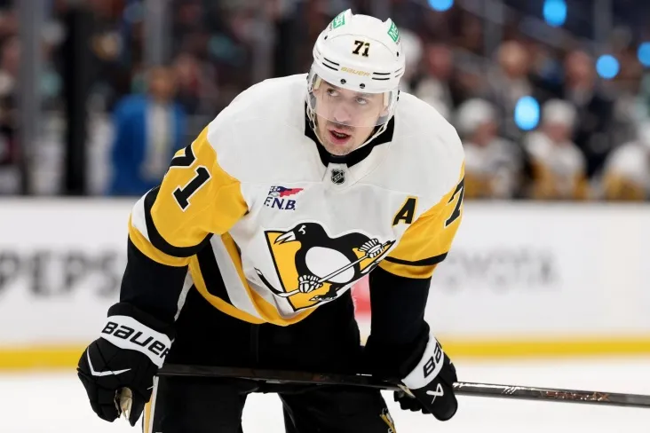 Malkin 5 o'yinga chetlatilgan, Golovin Safonovga 1-ligada gol urgan. Ertalab asosiy narsa