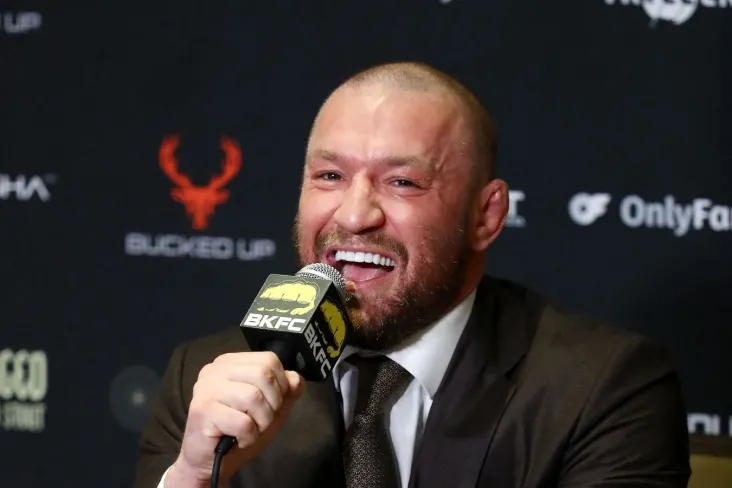 Makgregor Oliveyra — Xollouey jangini bashorat qilib, ulardan BMF unvonini olib qo'yishini aytdi