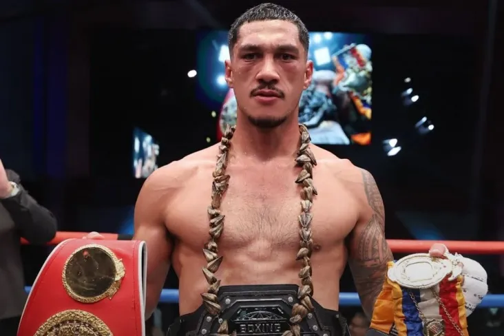 Jey Opetaya Zuffa Boxingning birinchi chempioni bo'ldi va GLANTONNI mag'lub etib, IBF unvonidan mahrum bo'ldi