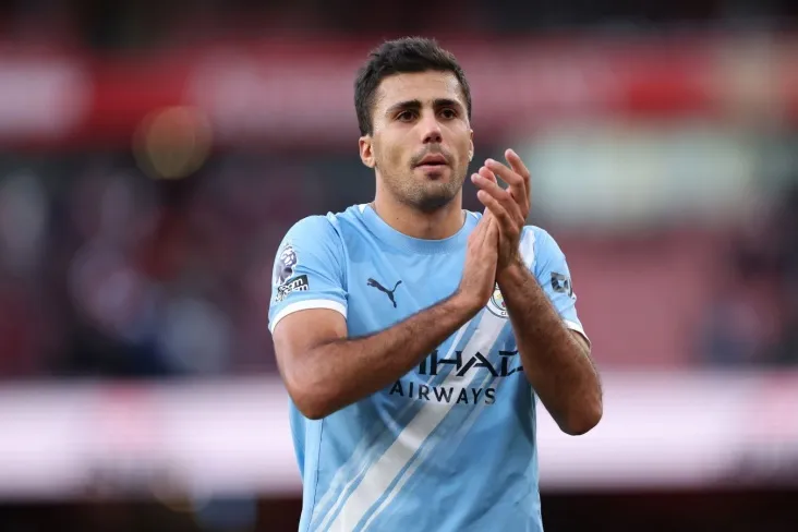 "Manchester Siti" dan Rodri dron yordamida qo'shnilarini kuzatishda ayblangan-The Sun