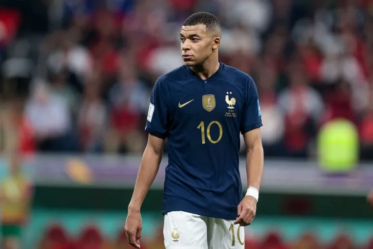 Video: Kilian Mbappe Parijda Oksana Samoylovani itarib yubordi