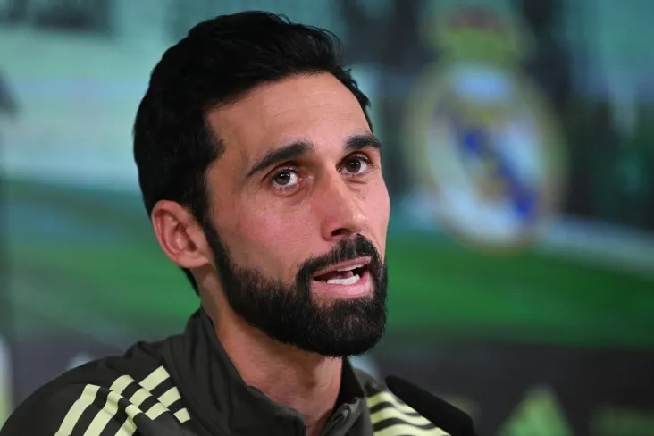 Arbeloa "Real" va Ispaniya hakamlar qo'mitasi o'rtasidagi aloqani e'lon qilgan Laportaga javob berdi