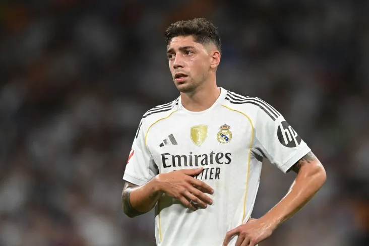 Valverdening xet-triki va Kurtuaning translyatsiyasi - "Real" ning "Manchester Siti"ustidan qozongan g'alabasini video sharhida