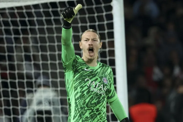 Luis Enrike Matvey Safonovning "Chelsea" bilan o'tgan LCH 1/8 finalining birinchi o'yinida o'ynagan o'yinini sharhladi.