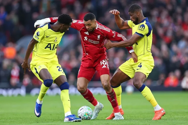 Risharlisonning goli" Tottenxem " ga "Liverpul" ga qarshi 30-turda mag'lubiyatdan qochishga yordam berdi