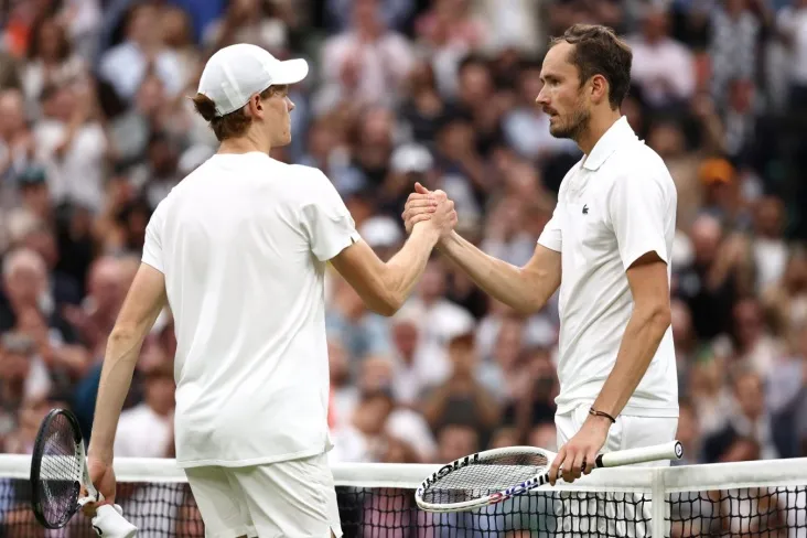 Medvedev "Masters" finalida Sinnerga mag'lub bo'ldi, Sobolenko Rybakinni mag'lub etdi. Ertalab asosiy narsa