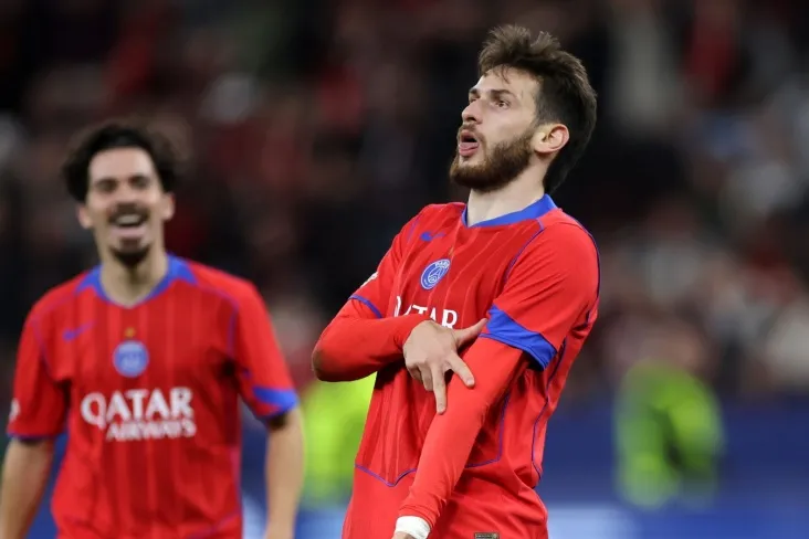 Kvaratsheliya" PSJ " uchun LCHda 10-gol urdi, bu vaqt ichida faqat ikkita o'yinchi ko'proq gol urdi