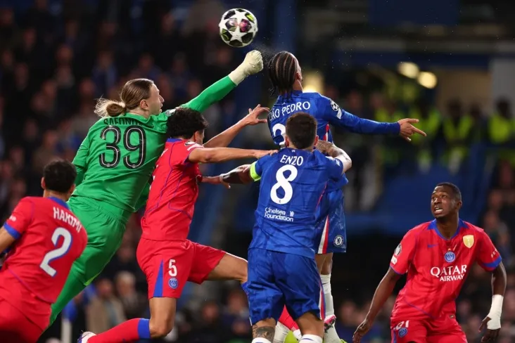 Safonov LCHda" Chelsea " bilan o'yinda oldini olingan gollar bo'yicha karerasidagi eng yaxshi o'yinni o'tkazdi