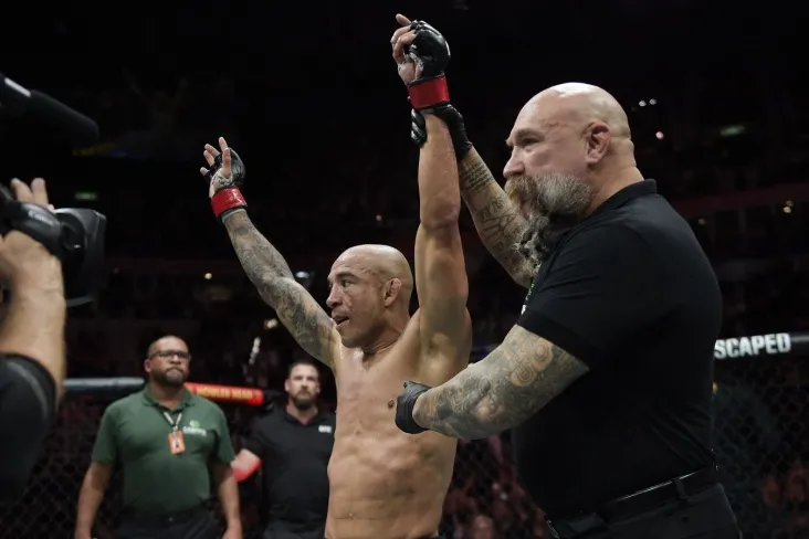 "Men doimo ichdim va ichdim." Aldo-Makgregor haqida ularning bekor qilingan jangini targ'ib qilish paytida