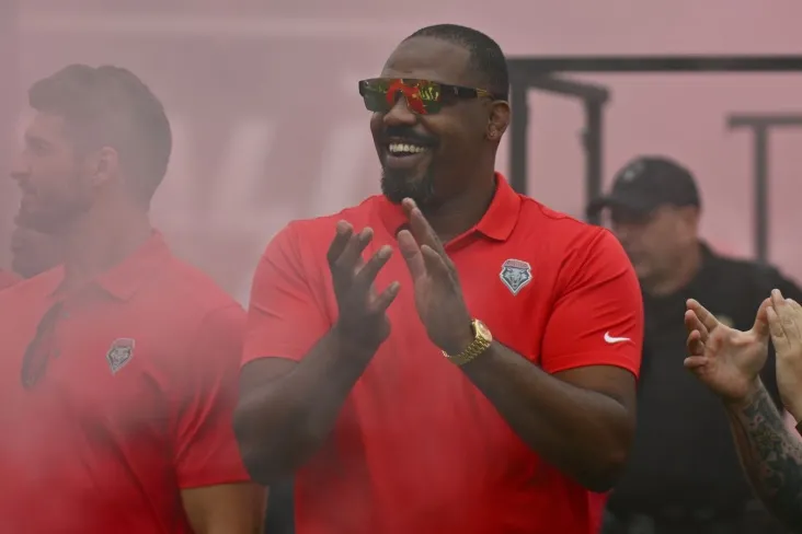 Jon Jons: artrit sizni xafa qiladi, lekin sizni mayib qilmaydi