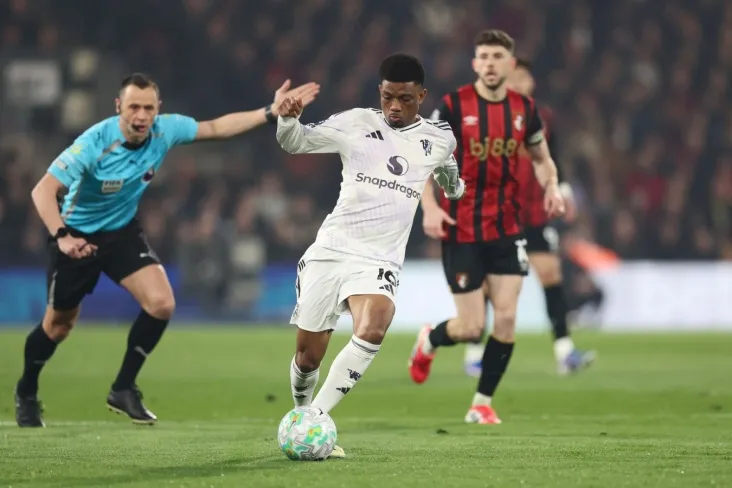 "MU ""Bornmut" ga qarshi o'yinda hakamlikdan g'azablanib, rasmiy shikoyat bilan murojaat qiladi-DM