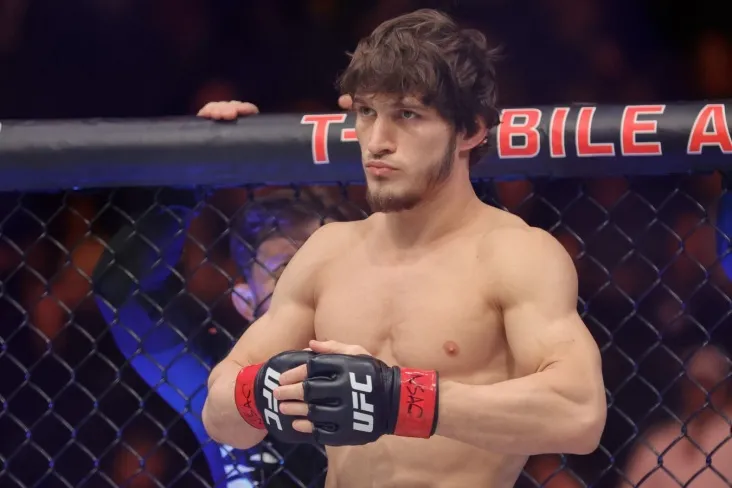 Movsar Yevloyev yarim yengil divizionda to'rtinchi eng uzoq davom etgan g'alaba seriyasini rasmiylashtirdi