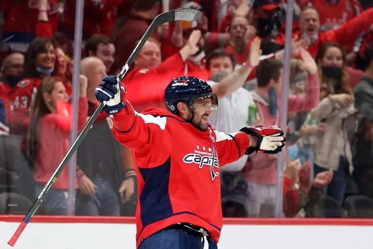 Xabib Nurmagomedov Aleksandr Ovechkinning NHLDA 1000 ta gol urishiga munosabat bildirdi