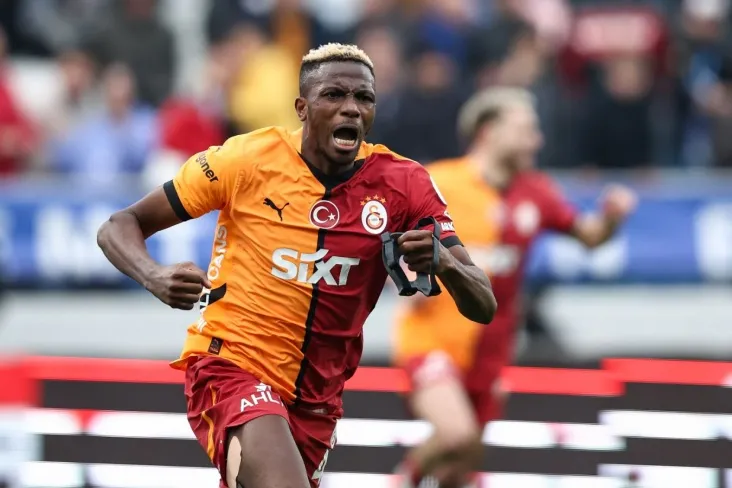 Osimxen Chempionlar Ligasi o'yinida "Liverpul"ga qarshi jarohatdan so'ng muvaffaqiyatli operatsiya qilindi