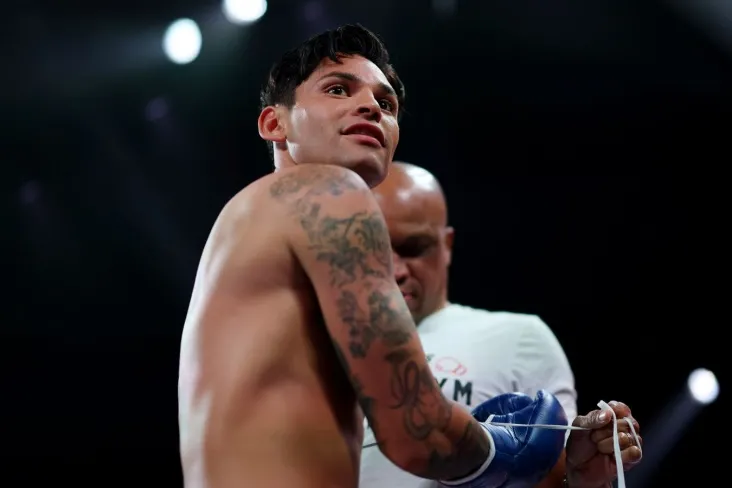 "Men yaxshiroqman." Rayan Garsiya Terens Kroufordni ortiqcha baholangan deb atadi