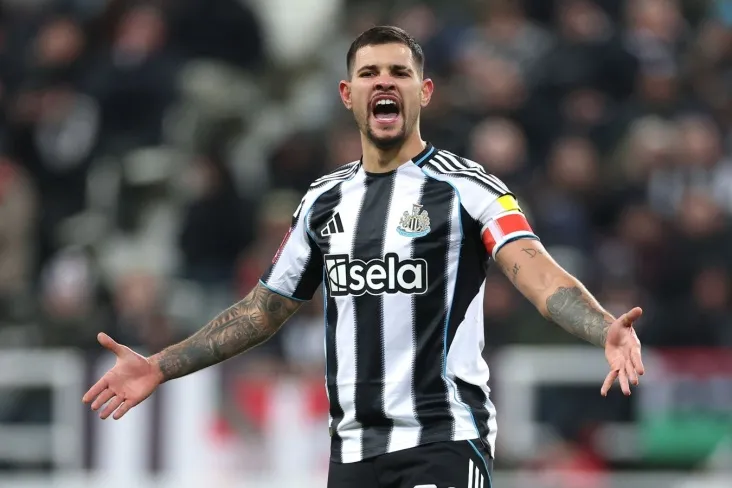 "MU ""Nyukasl" bilan Gimaraynsni 80 million evroga o'tkazish bo'yicha muzokaralar olib bormoqda-manba