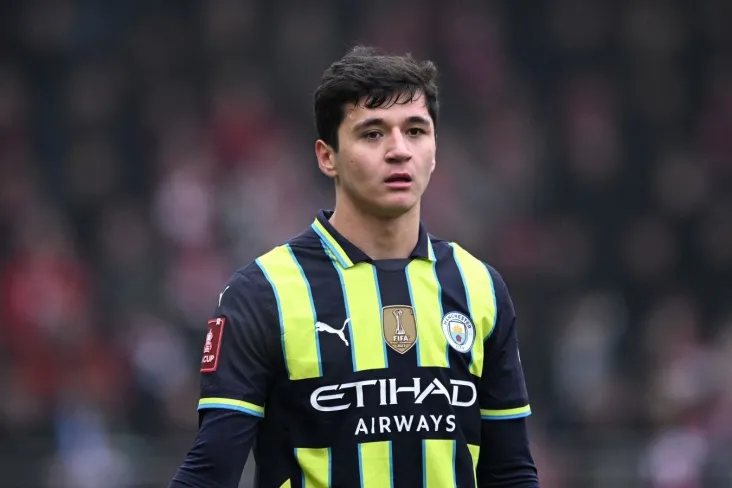 "Manchester Siti" himoyachisi Husanov birinchi marta ota bo'ldi