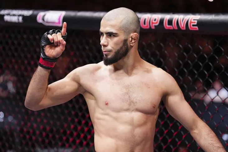 Mokayev eng yaxshi engil vaznli jangchini UFC deb atadi – bu amaldagi chempion emas