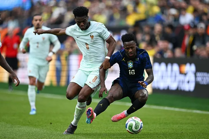 Fransiya terma jamoasi AQShda o'tkazilgan do'stlik o'yinida Braziliya jamoasini ozchilikda mag'lub etdi