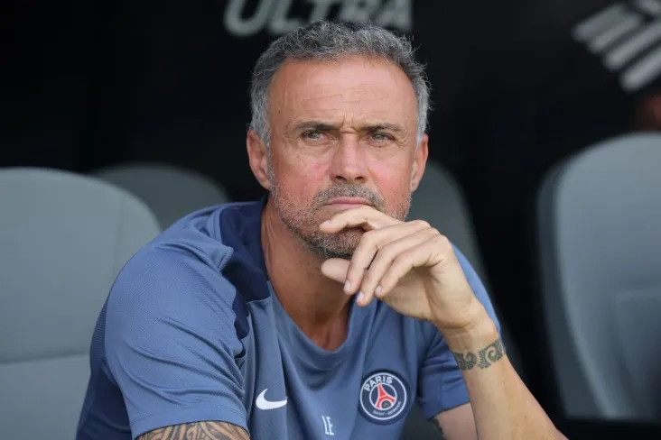 Luis Enrike " MU " ga o'tishdan bosh tortdi va "PSJ" — I Paper bilan shartnomani qayta imzolaydi