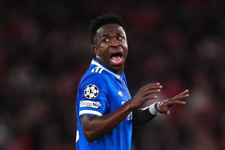 Braziliya terma jamoasi afsonasi Romario Vinisius va Yamal o'rtasida tanlov qildi