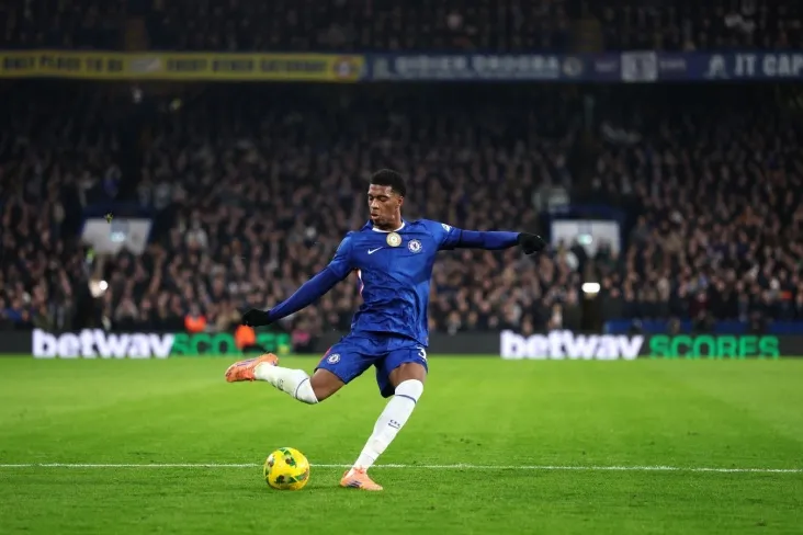 "Bavariya ""Chelsi" himoyachisi sifatida kuchaymoqchi-Bild