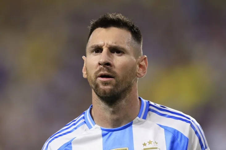 Xaver Saviola 2026 yilgi jahon chempionati finalida o'ynashi kerak bo'lgan ikkita jamoani nomladi