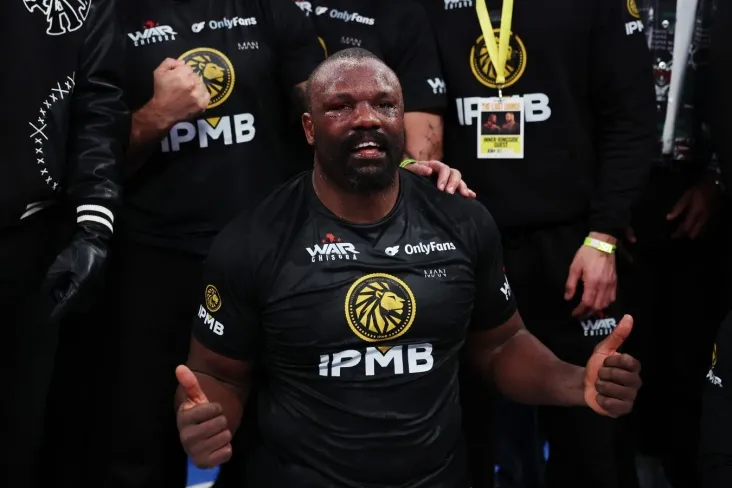 Derek Chisora Deontey Uaylder bilan jang oldidan rekord vazn ko'rsatdi