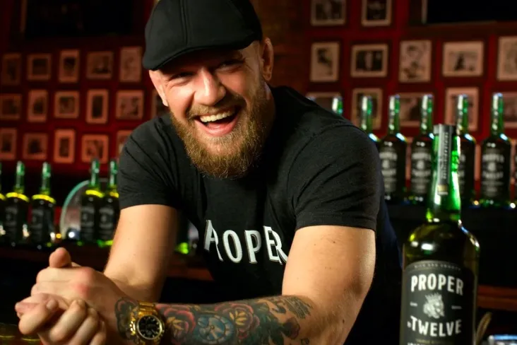 Konor Makgregor Irlandiyada bo'lib o'tgan boks musobaqasida qatnashdi