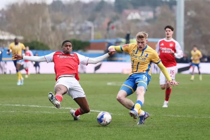 "Sautgempton" - "Arsenal": Angliya Kubogi o'yinining onlayn translyatsiyasi soat 22:00 da boshlanadi