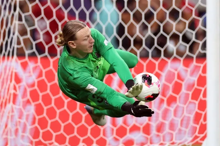 Sobiq darvozabon "PSJ "Safonovning" Liverpul "bilan o'ynash imkoniyatini "Tuluza" bilan xato qilganidan keyin baholadi.