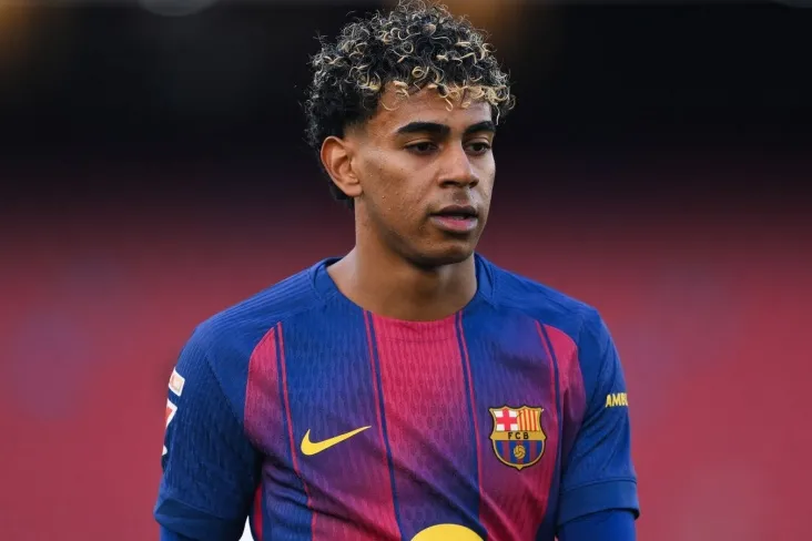 Yamal "Atletiko" ga qarshi o'yinda Levandovskiyning g'alaba qozonish golini nishonlamadi va Flik yonidan o'tdi