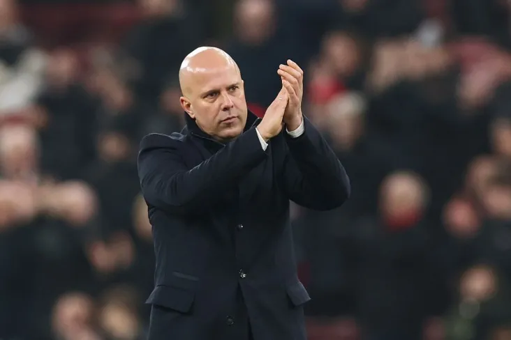 "Liverpul" murabbiyi Slot LCHda muvaffaqiyat qozonish uchun PSJ bilan qanday o'ynashni tushuntirdi