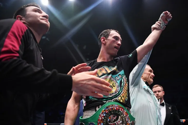 Osleis Iglesias-Pavel Silyagin: qaerda tomosha qilish kerak, titul jangi qachon boshlanadi