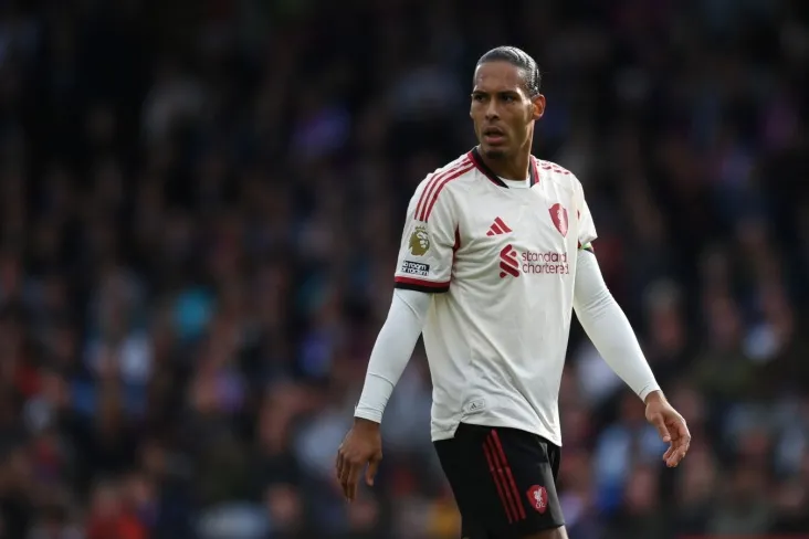 "Men Enfilddagi ko'plab maxsus o'yinlarda qatnashganman. Van Deyk-PSJ bilan javob o'yini haqida