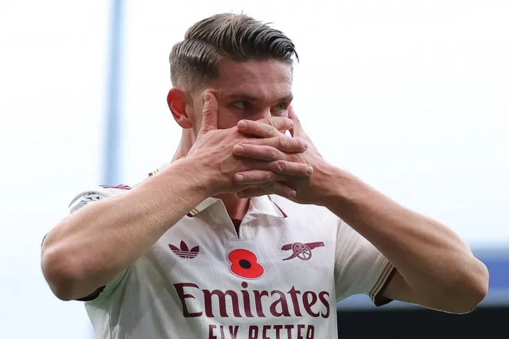 Diekereshning ta'kidlashicha, quruq maydon " Arsenal "ni"Bornmut" bilan yaxshiroq o'ynashga to'sqinlik qilgan